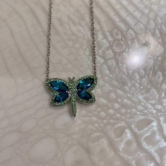 Silver chain butterfly - Picture 2 of 6